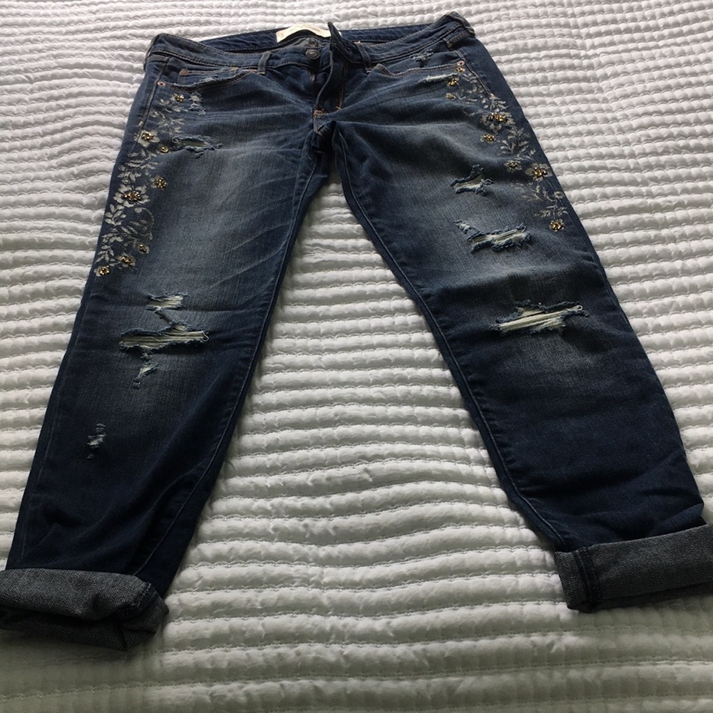 Abercrombie distressed jeans with golden embroidery